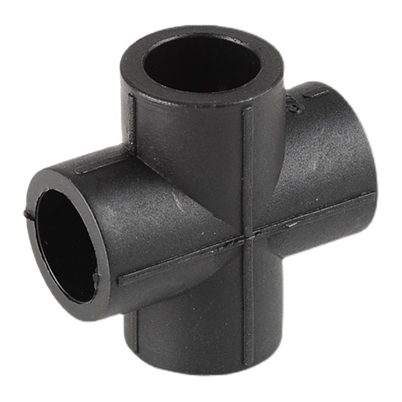 Giunti trasversali di uguale diametro in HDPE per il collegamento di tubi Giunti trasversali di uguale diametro in HDPE per il collegamento di tubi